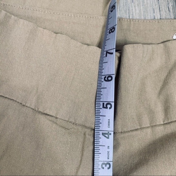 Suzy Shier Tan Capri Pants 🍋 -> Suzy Shier Tan Capri Pants 🍋 - Picture 6 of 7